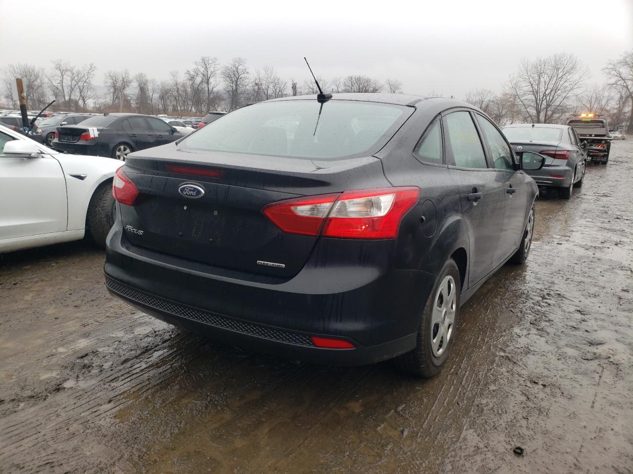Photo 4 from auction – 2012 FORD FOCUS S with VIN 1FAHP3E21CL433667