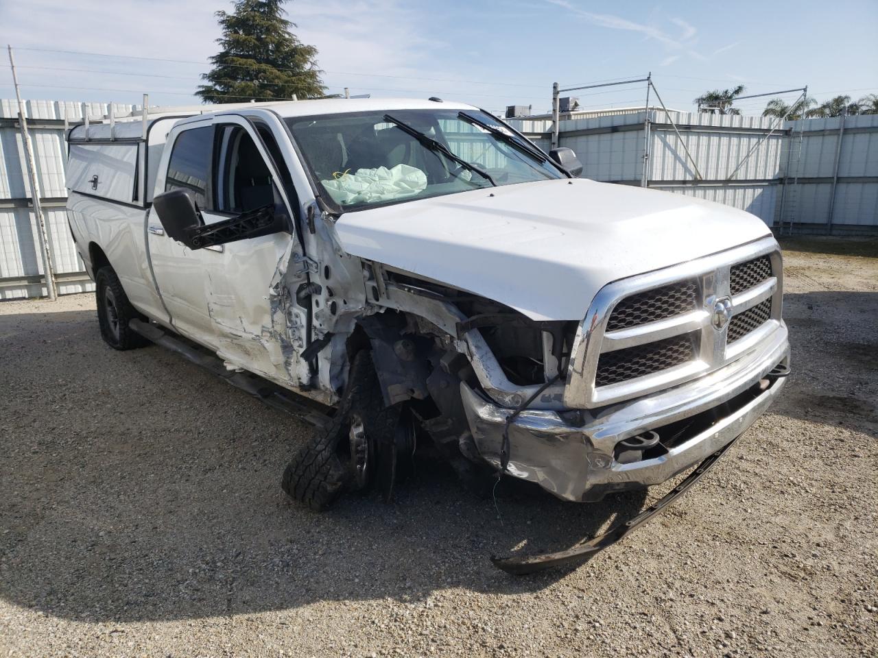 RAM 2500 SLT 2016 with VIN 3C6UR5JL4GG308623 - Photo from auction