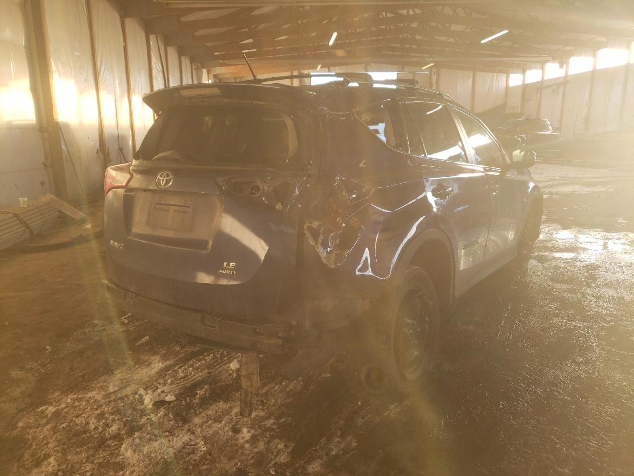 Photo 4 from auction – 2015 TOYOTA RAV4 LE with VIN 2T3BFREV6FW251559