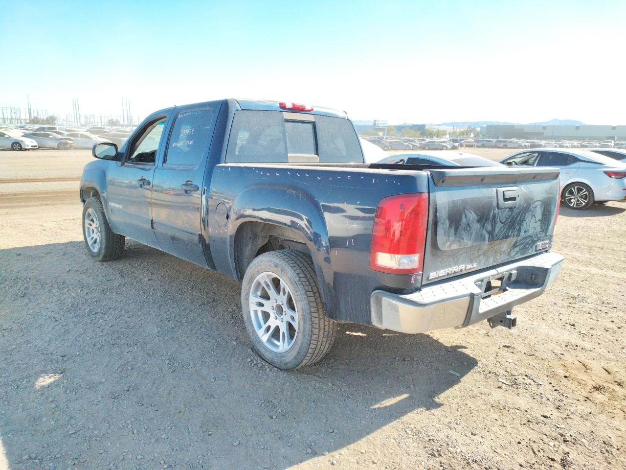 Photo 3 from auction – 2007 GMC NEW SIERRA with VIN 2GTEC13J671533234