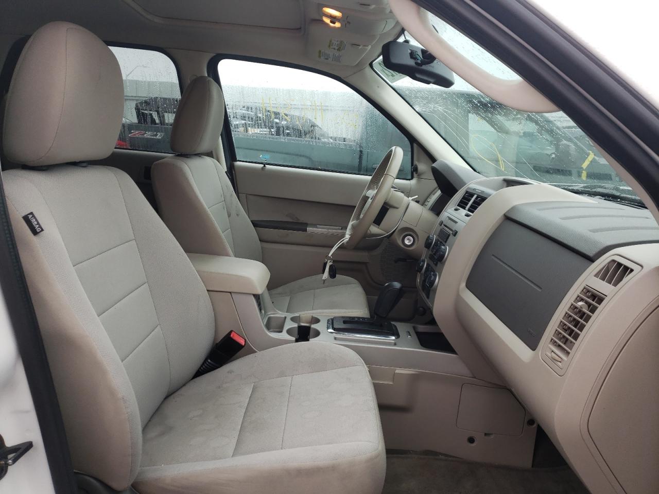 Photo 5 from auction – 2010 FORD ESCAPE XLT with VIN 1FMCU9D70AKC81313