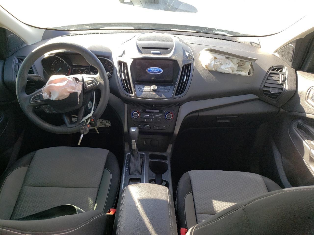 Photo 9 from auction – 2017 FORD ESCAPE SE with VIN 1FMCU0GD0HUC19275
