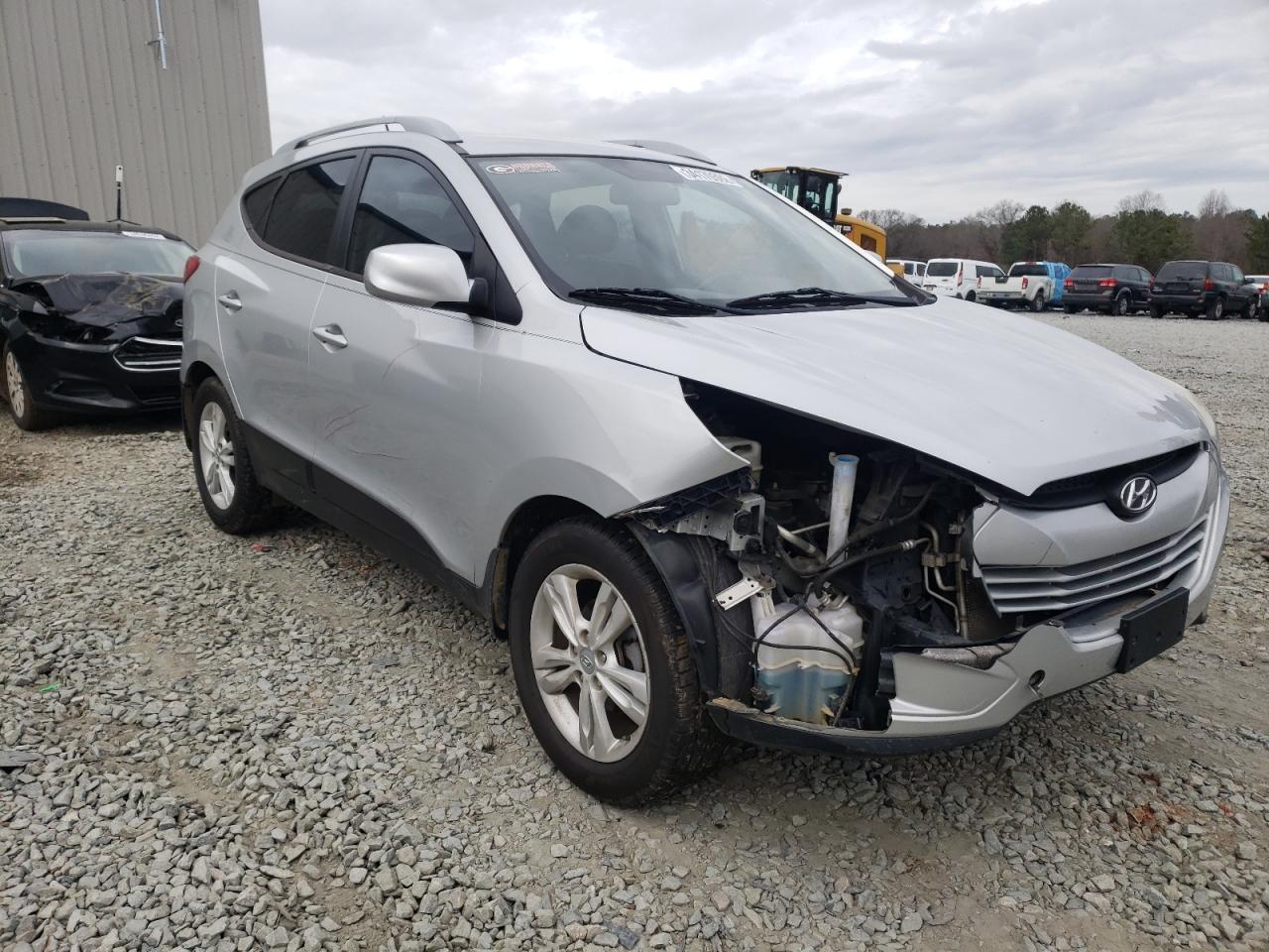 HYUNDAI TUCSON GLS 2011 with VIN KM8JU3AC7BU147801 - Photo from auction