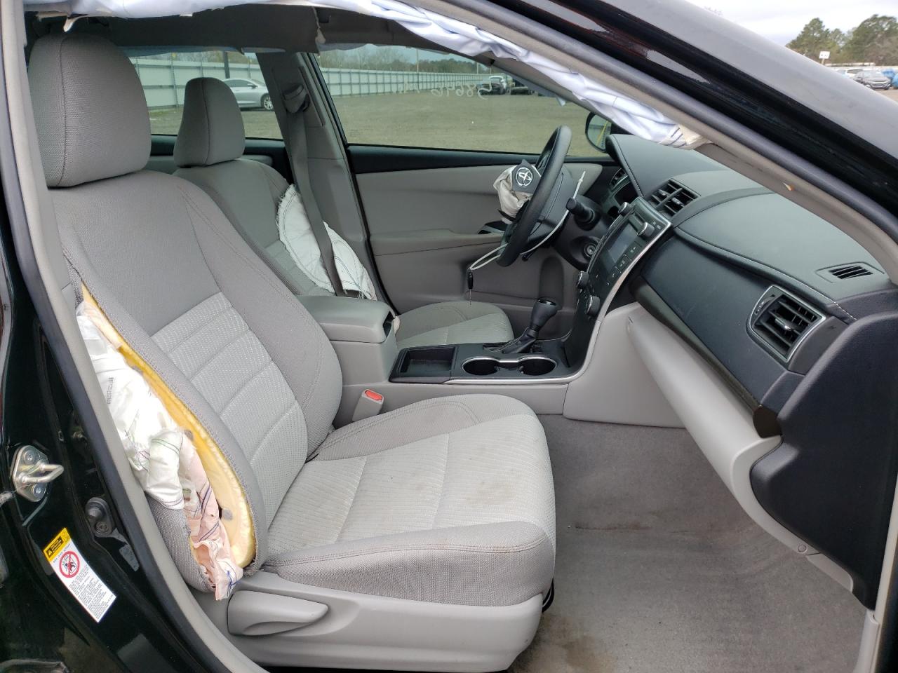 Photo 5 from auction – 2017 TOYOTA CAMRY LE with VIN 4T1BF1FKXHU805154
