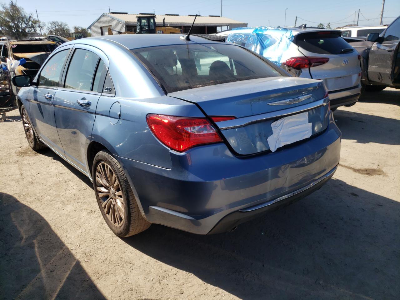 Photo 3 from auction – 2011 CHRYSLER 200 LIMITE with VIN 1C3BC2FG9BN603992