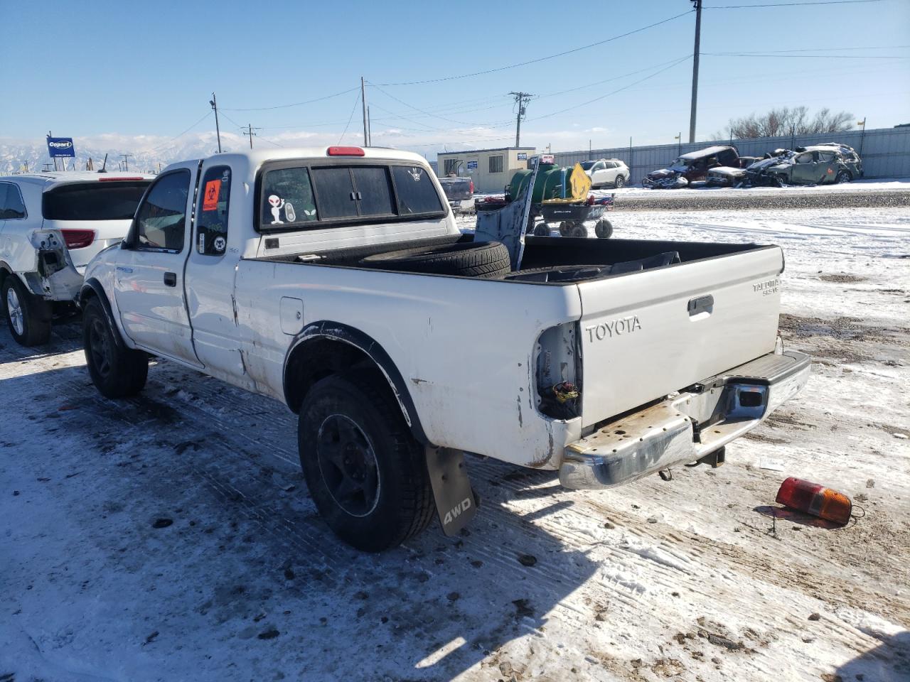 Photo 3 from auction – 2000 TOYOTA TACOMA XTR with VIN 4TAWN72N9YZ623360