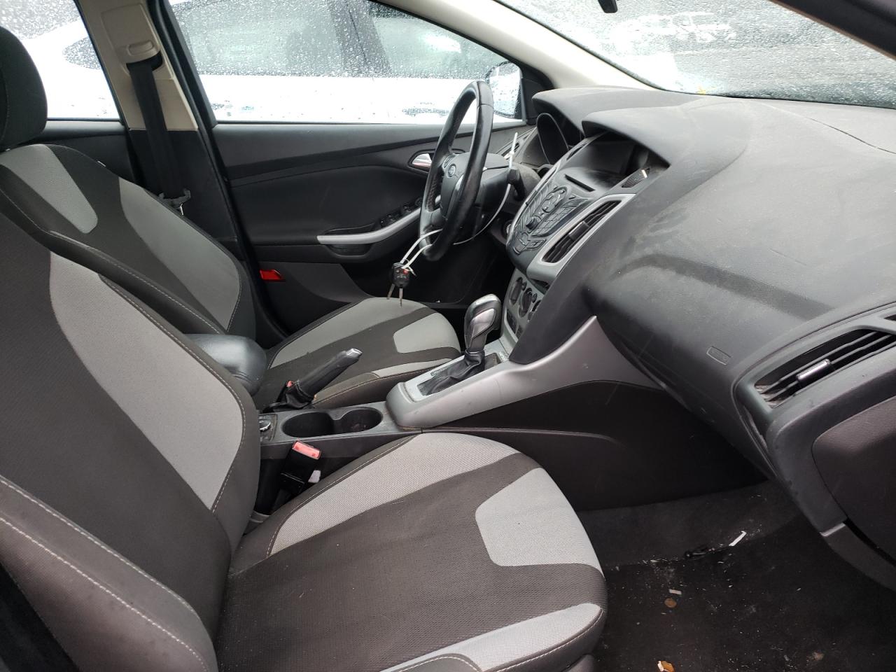 Photo 5 from auction – 2012 FORD FOCUS SE with VIN 1FAHP3F21CL425759