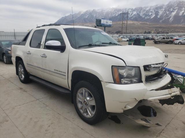 CHEVROLET AVALANCHE 2010 with VIN 3GNVKGE06AG104675 - Photo from auction
