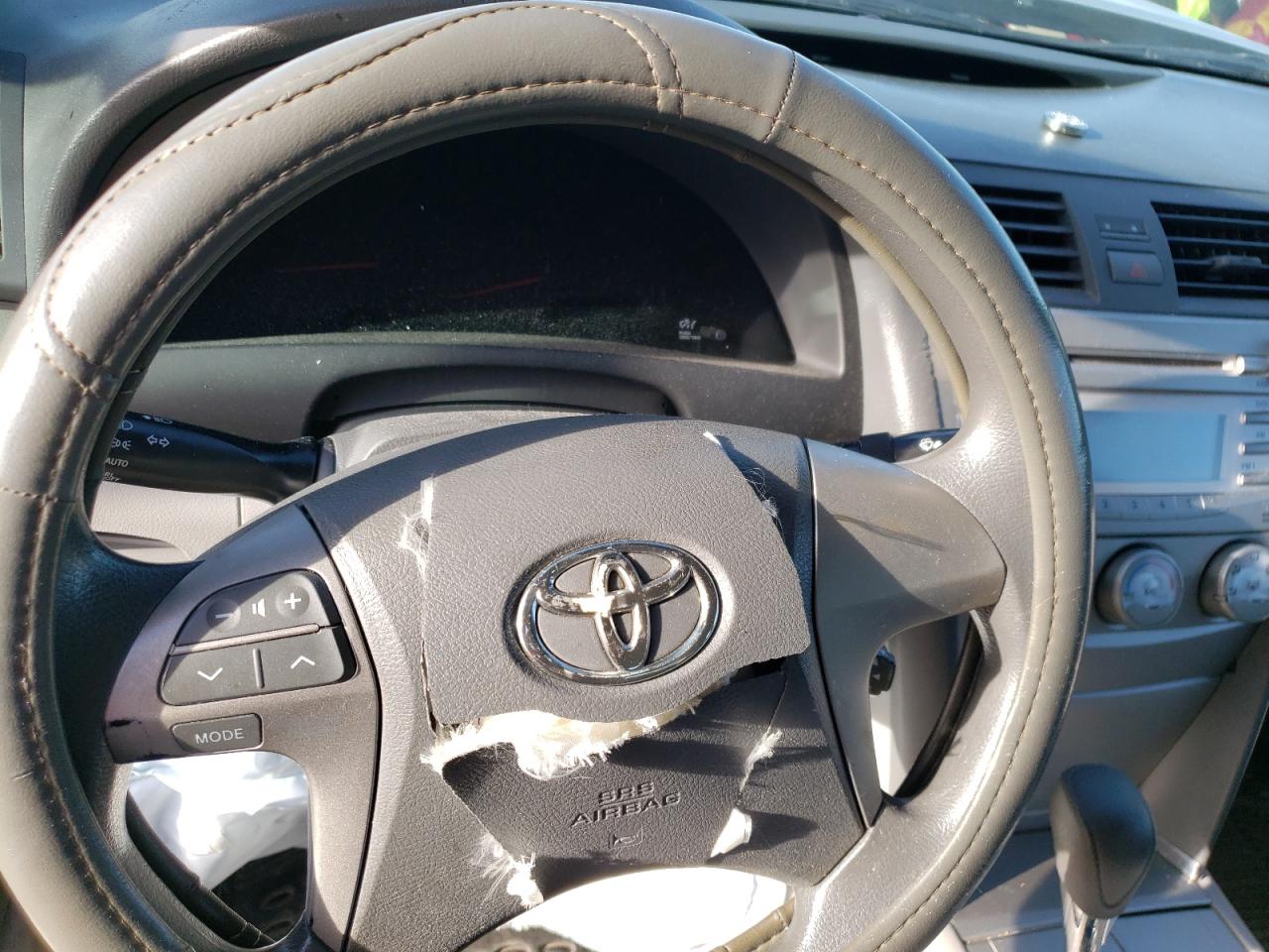 Photo 8 from auction – 2010 TOYOTA CAMRY BASE with VIN 4T1BF3EK2AU015852