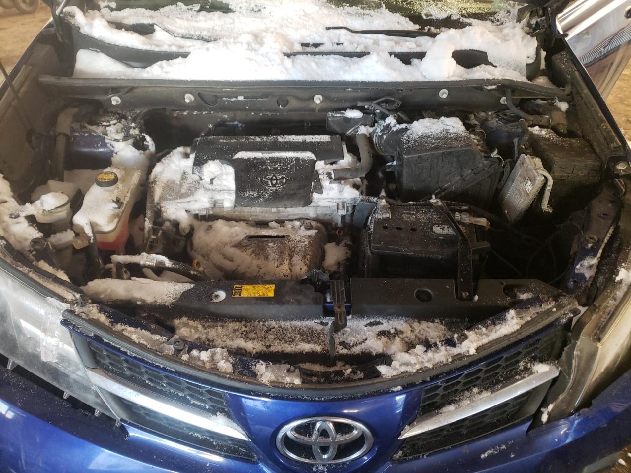 Photo 7 from auction – 2015 TOYOTA RAV4 LE with VIN 2T3BFREV6FW251559