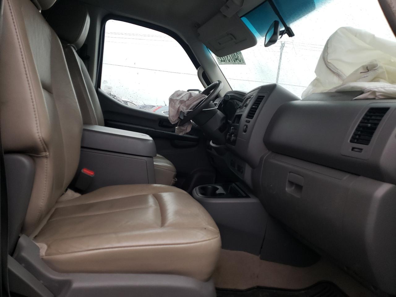 Photo 5 from auction – 2013 NISSAN NV 3500 S with VIN 5BZAF0AA6DN202084