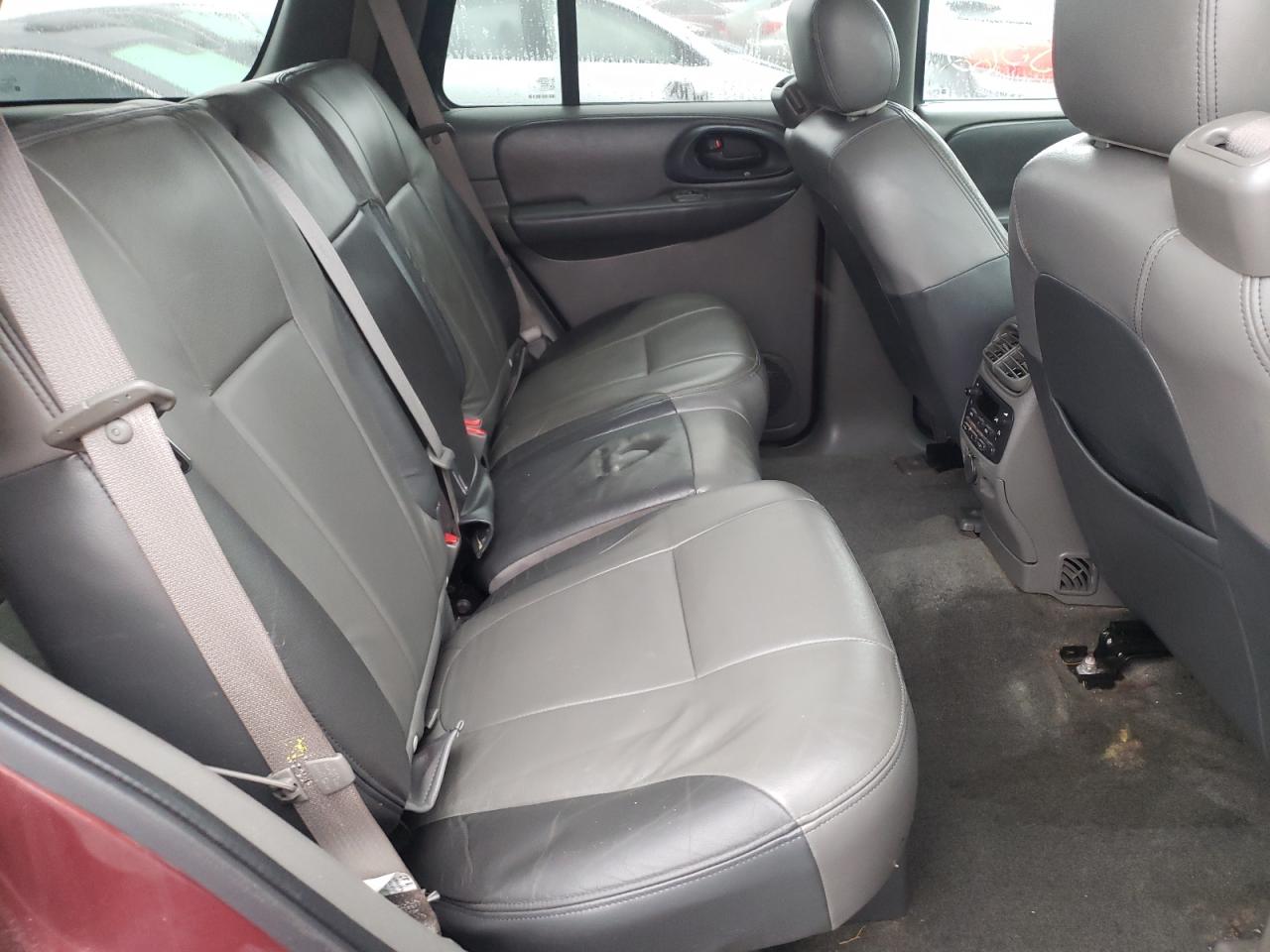 Photo 6 from auction – 2004 CHEVROLET TRAILBLAZE with VIN 1GNDT13S542427753