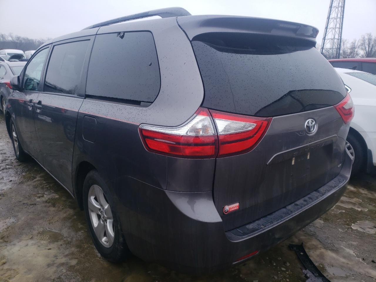 Photo 3 from auction – 2016 TOYOTA SIENNA LE with VIN 5TDKK3DC7GS766307