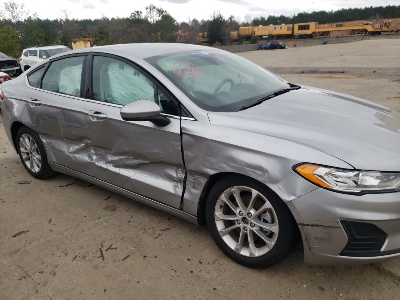 Photo 9 from auction – 2020 FORD FUSION SE with VIN 3FA6P0LU9LR119163
