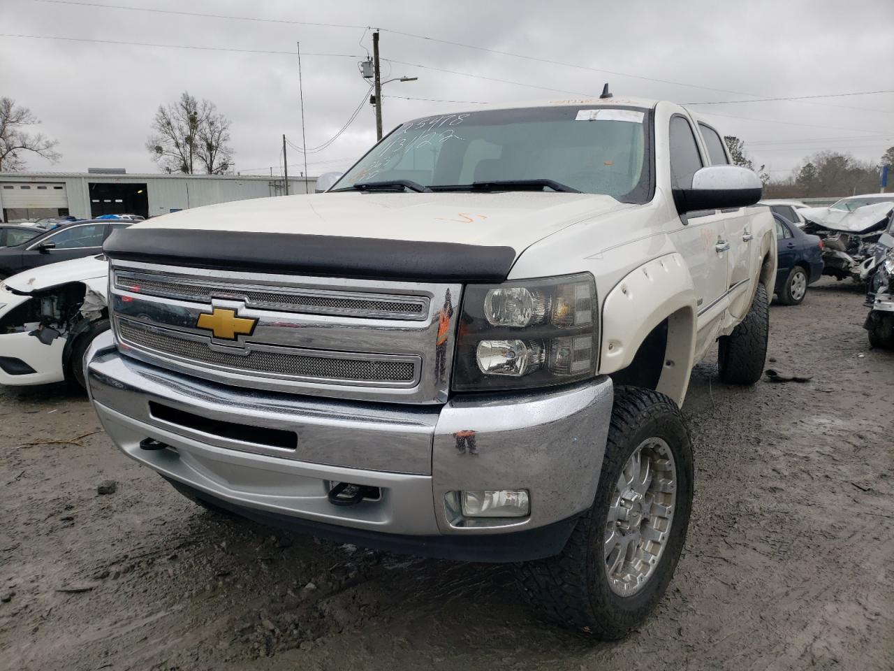 Photo 2 from auction – 2011 CHEVROLET SILVERADO with VIN 3GCPKSE33BG339356