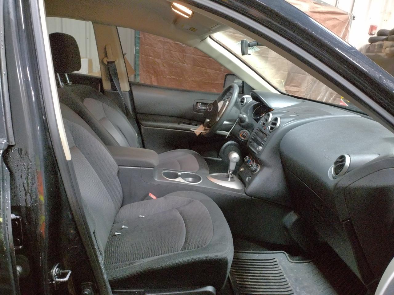 Photo 5 from auction – 2011 NISSAN ROGUE S with VIN JN8AS5MV2BW681431