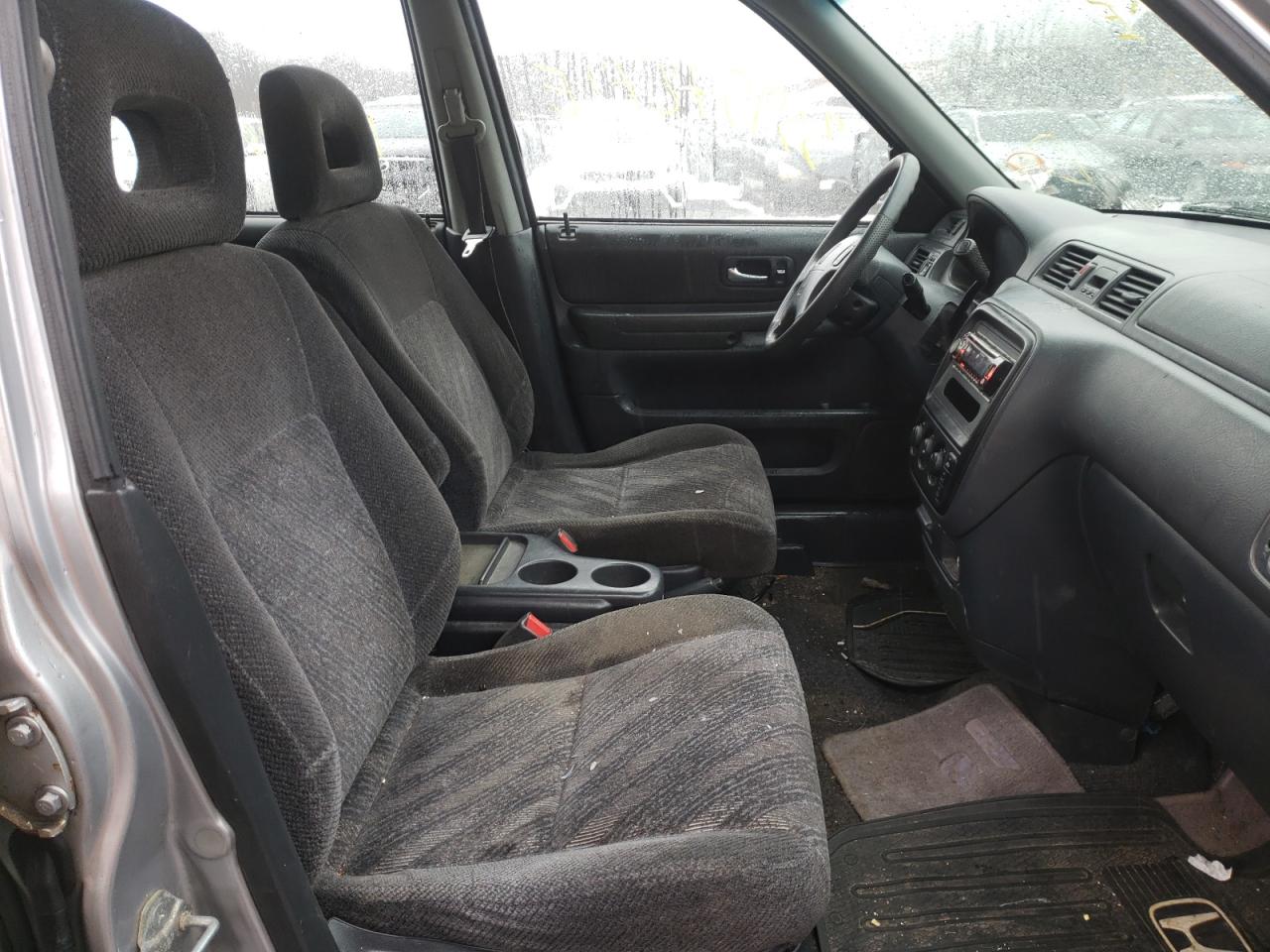 Photo 5 from auction – 2001 HONDA CR-V with VIN JHLRD18601C029852