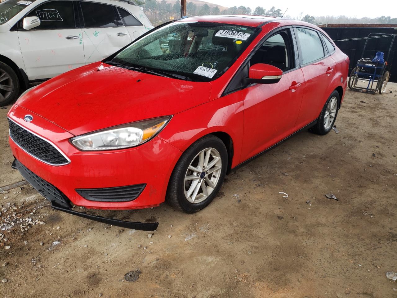 Photo 2 from auction – 2015 FORD FOCUS SE with VIN 1FADP3F22FL335524