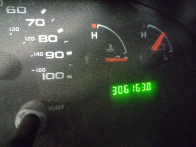 Photo 8 from auction – 2004 FORD ECONOLINE with VIN 1FTRE14W44HA72422
