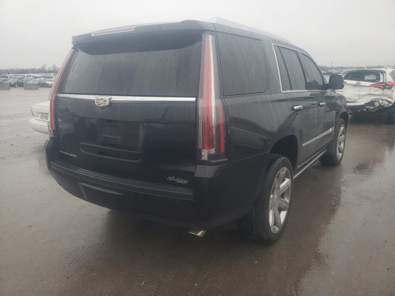 Photo 4 from auction – 2019 CADILLAC ESCALADE P with VIN 1GYS4CKJ1KR296045