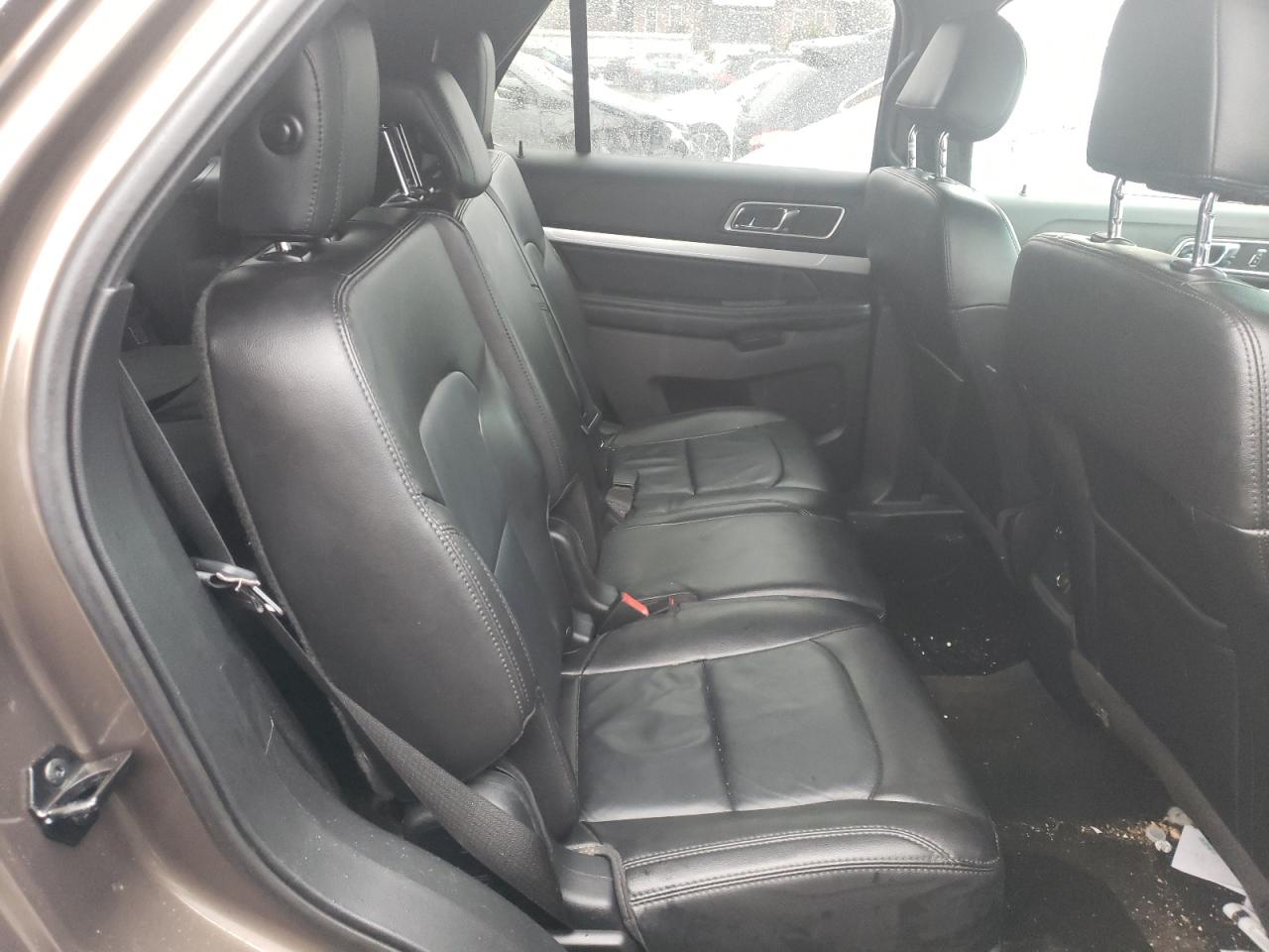 Photo 6 from auction – 2016 FORD EXPLORER X with VIN 1FM5K8D86GGD18538