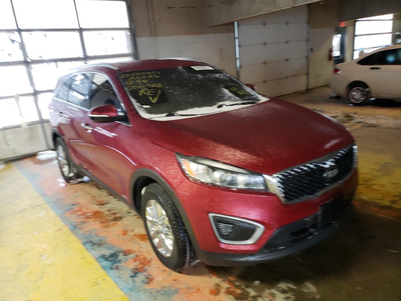 KIA SORENTO LX 2016 with VIN 5XYPGDA35GG068762 - Photo from auction