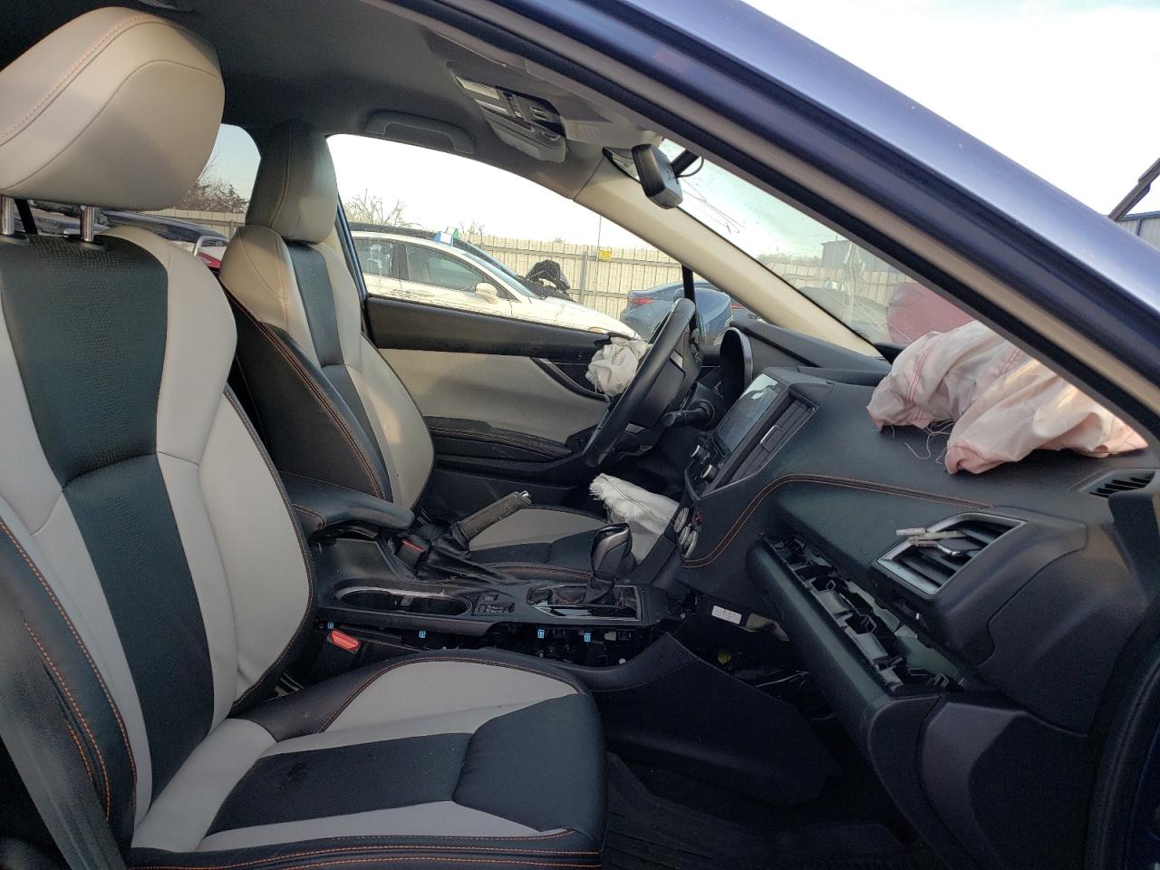 Photo 5 from auction – 2019 SUBARU CROSSTREK with VIN JF2GTAMC0KH347088