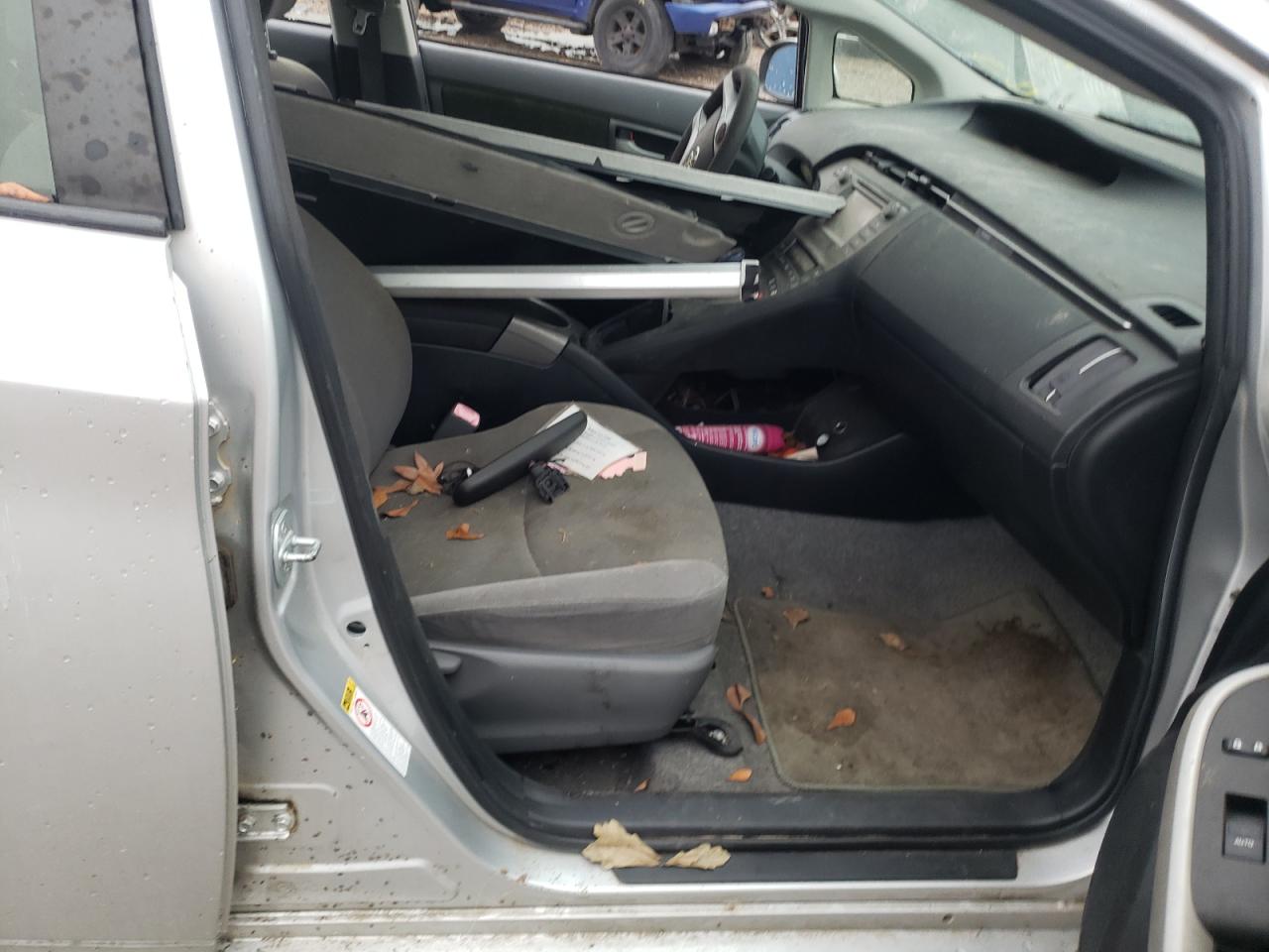 Photo 5 from auction – 2012 TOYOTA PRIUS with VIN JTDKN3DU8C5425191