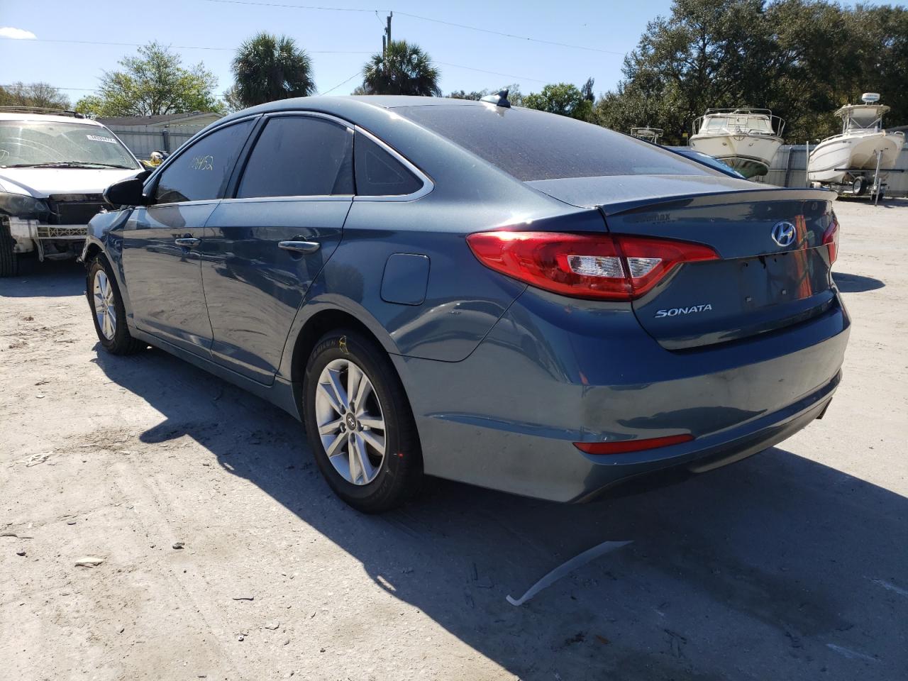 Photo 3 from auction – 2016 HYUNDAI SONATA SE with VIN 5NPE24AF3GH385917