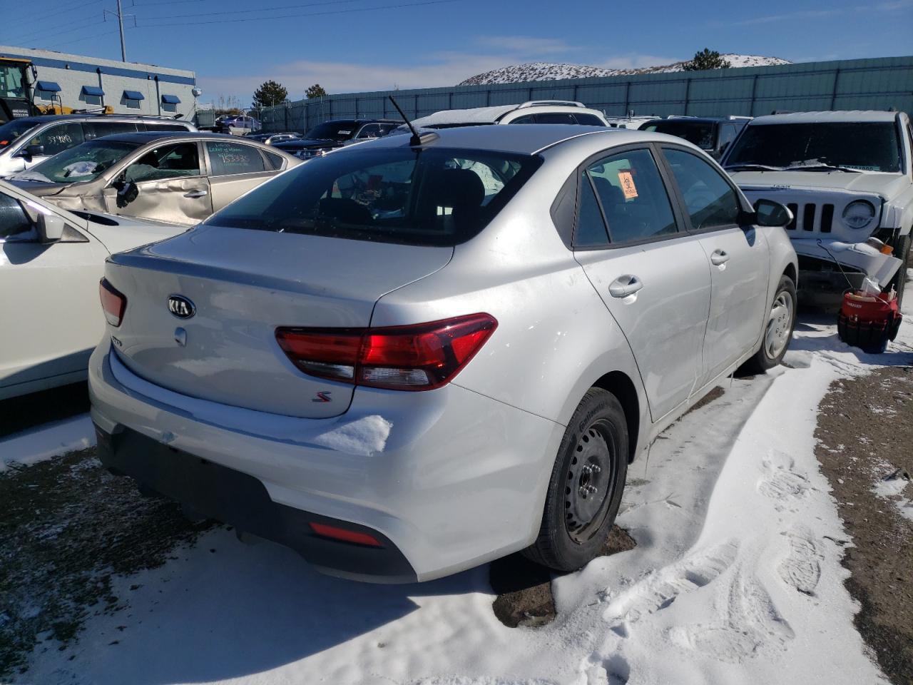Photo 4 from auction – 2018 KIA RIO LX with VIN 3KPA24AB9JE096791