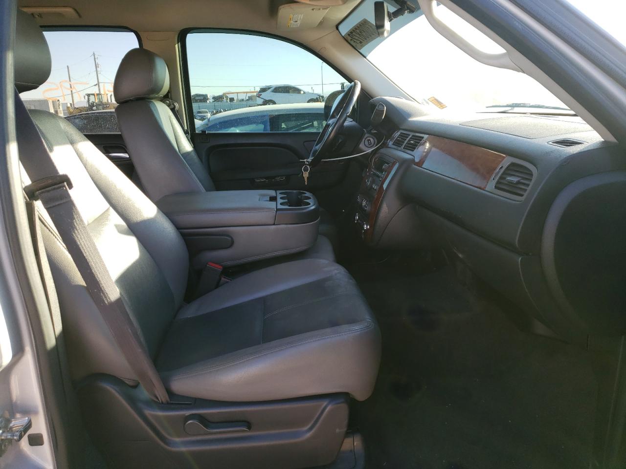 Photo 5 from auction – 2013 CHEVROLET TAHOE C150 with VIN 1GNSCAE02DR368381