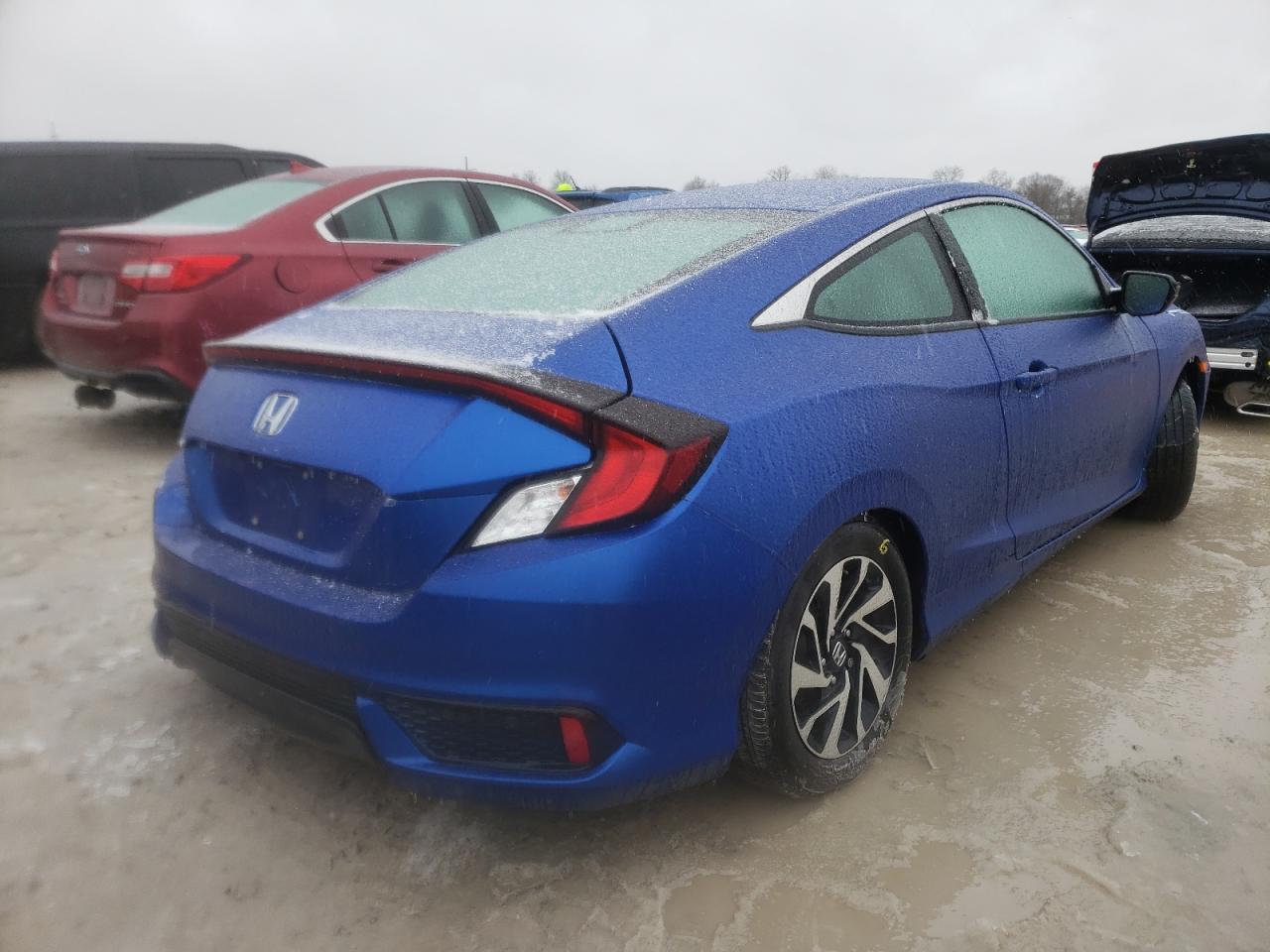 Photo 4 from auction – 2017 HONDA CIVIC LX with VIN 2HGFC4B03HH305734