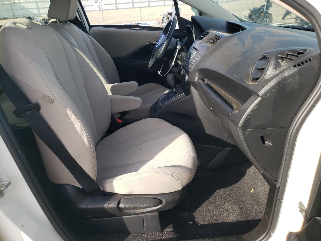 Photo 5 from auction – 2014 MAZDA 5 SPORT with VIN JM1CW2BL6E0168344
