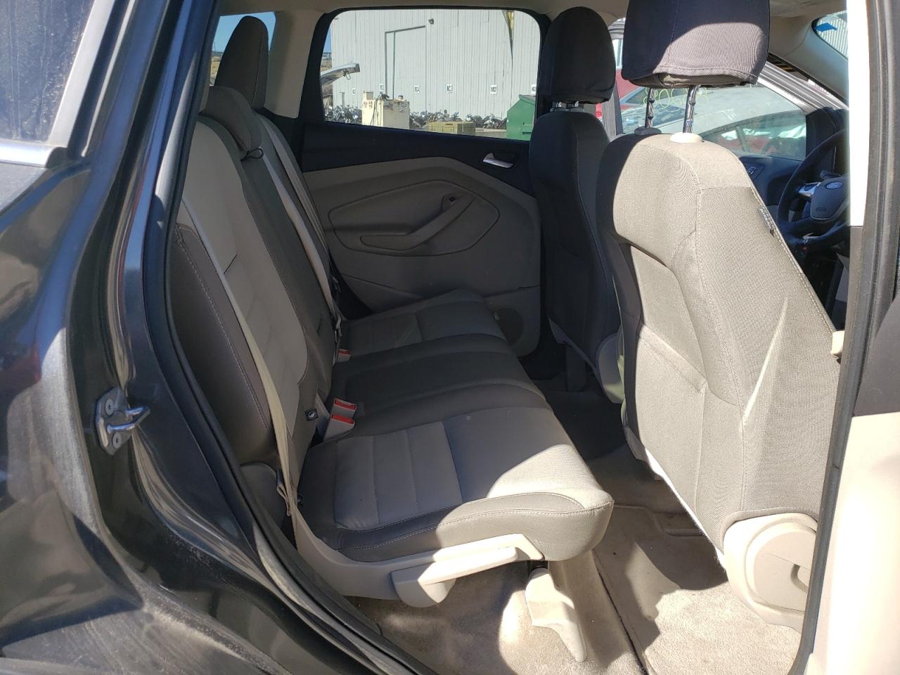 Photo 6 from auction – 2015 FORD ESCAPE SE with VIN 1FMCU9GX0FUB74415