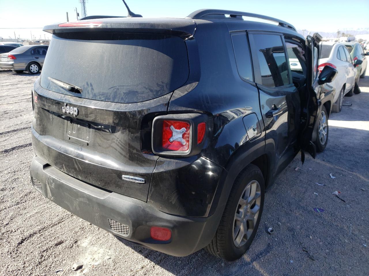 Photo 4 from auction – 2017 JEEP RENEGADE L with VIN ZACCJABB1HPF00060