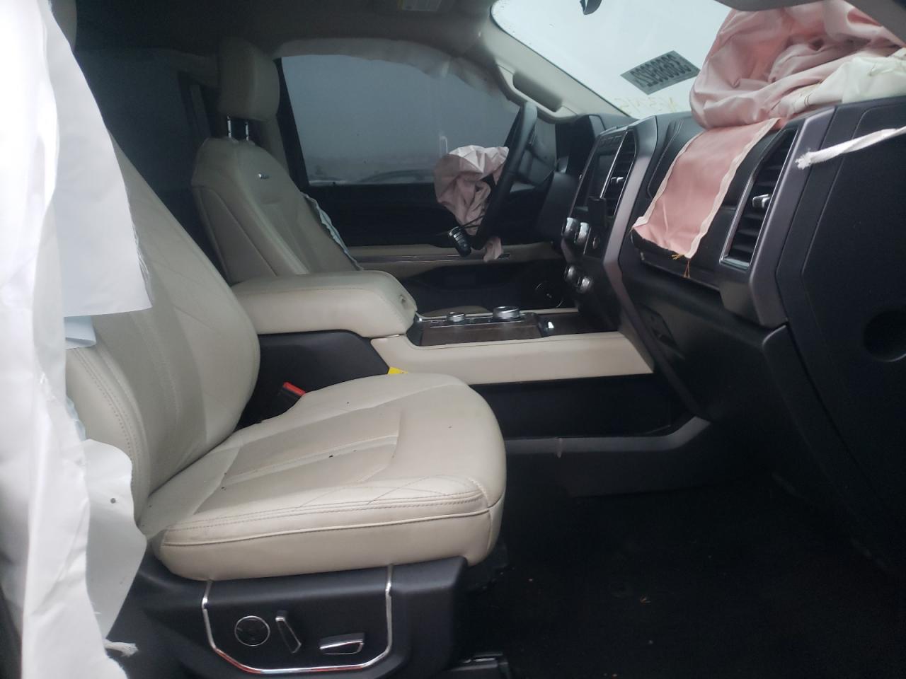Photo 5 from auction – 2019 FORD EXPEDITION with VIN 1FMJU1MT5KEA63745