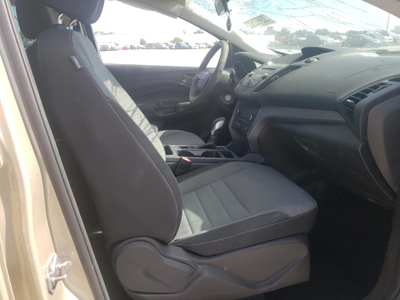 Photo 5 from auction – 2017 FORD ESCAPE S with VIN 1FMCU0F72HUA20563