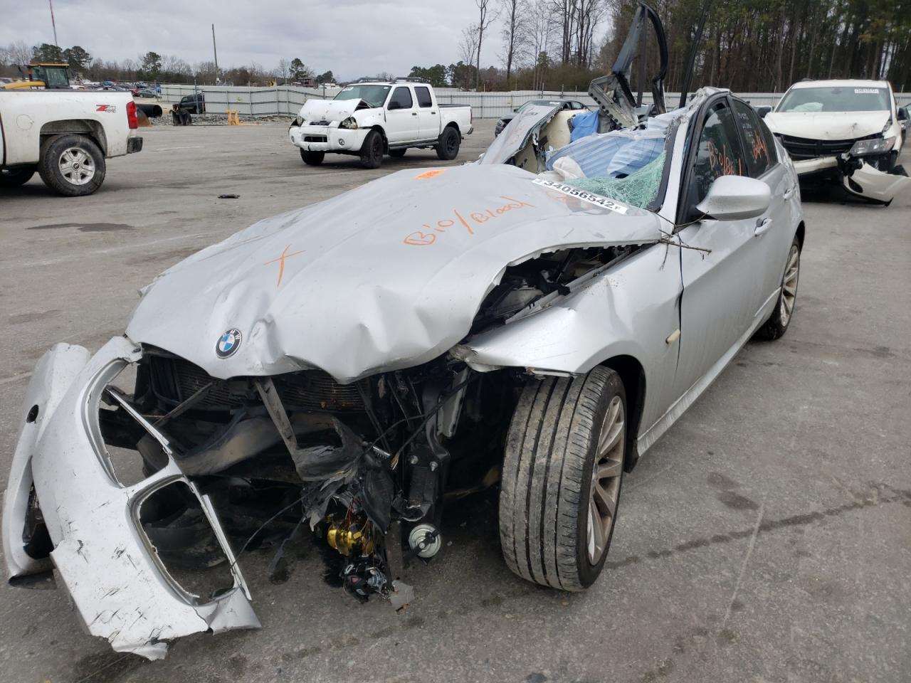 Photo 2 from auction – 2011 BMW 328 I with VIN WBAPH7C55BE683615