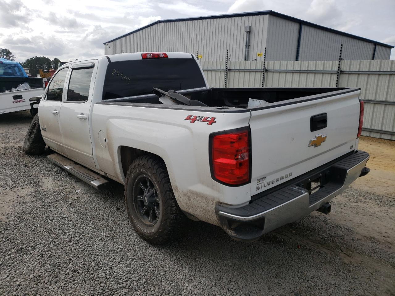 Photo 3 from auction – 2018 CHEVROLET SILVERADO with VIN 3GCUKREC3JG555217