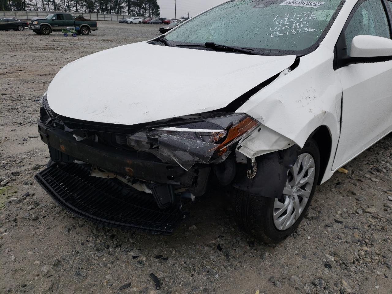 Photo 9 from auction – 2017 TOYOTA COROLLA L with VIN 5YFBURHE2HP631917