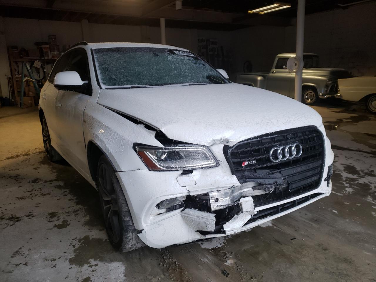 AUDI SQ5 PREMIU 2016 with VIN WA1CCAFP4GA010236 - Photo from auction