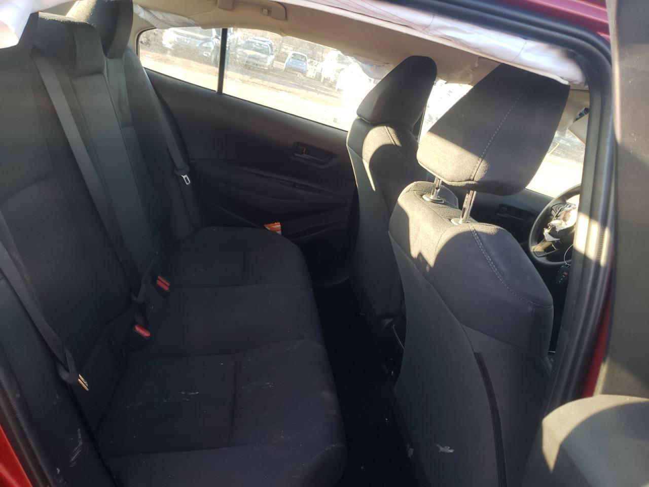 Photo 6 from auction – 2022 TOYOTA COROLLA LE with VIN JTDEAMDE3NJ040882