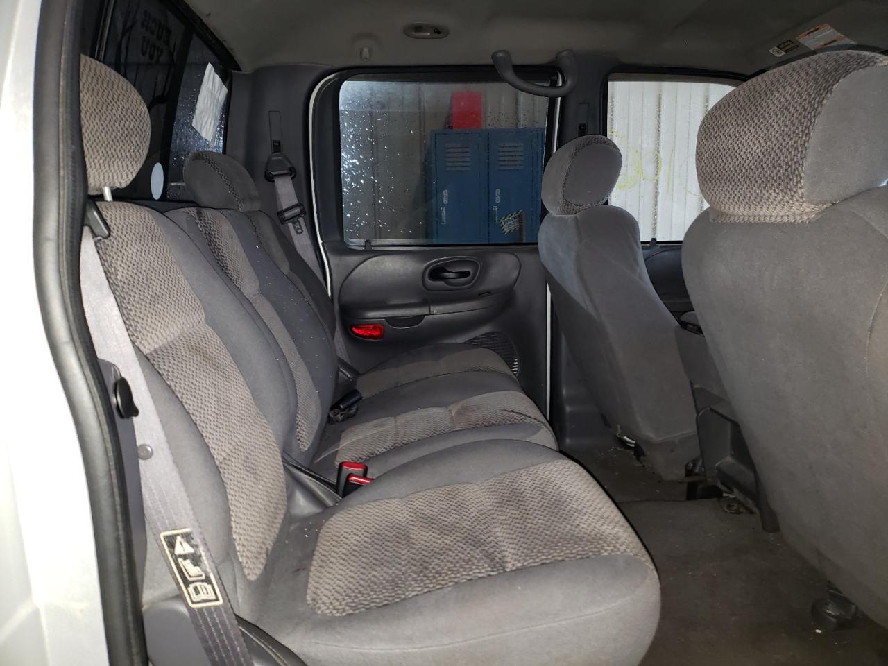 Photo 6 from auction – 2002 FORD F150 SUPER with VIN 1FTRW08692KA02416