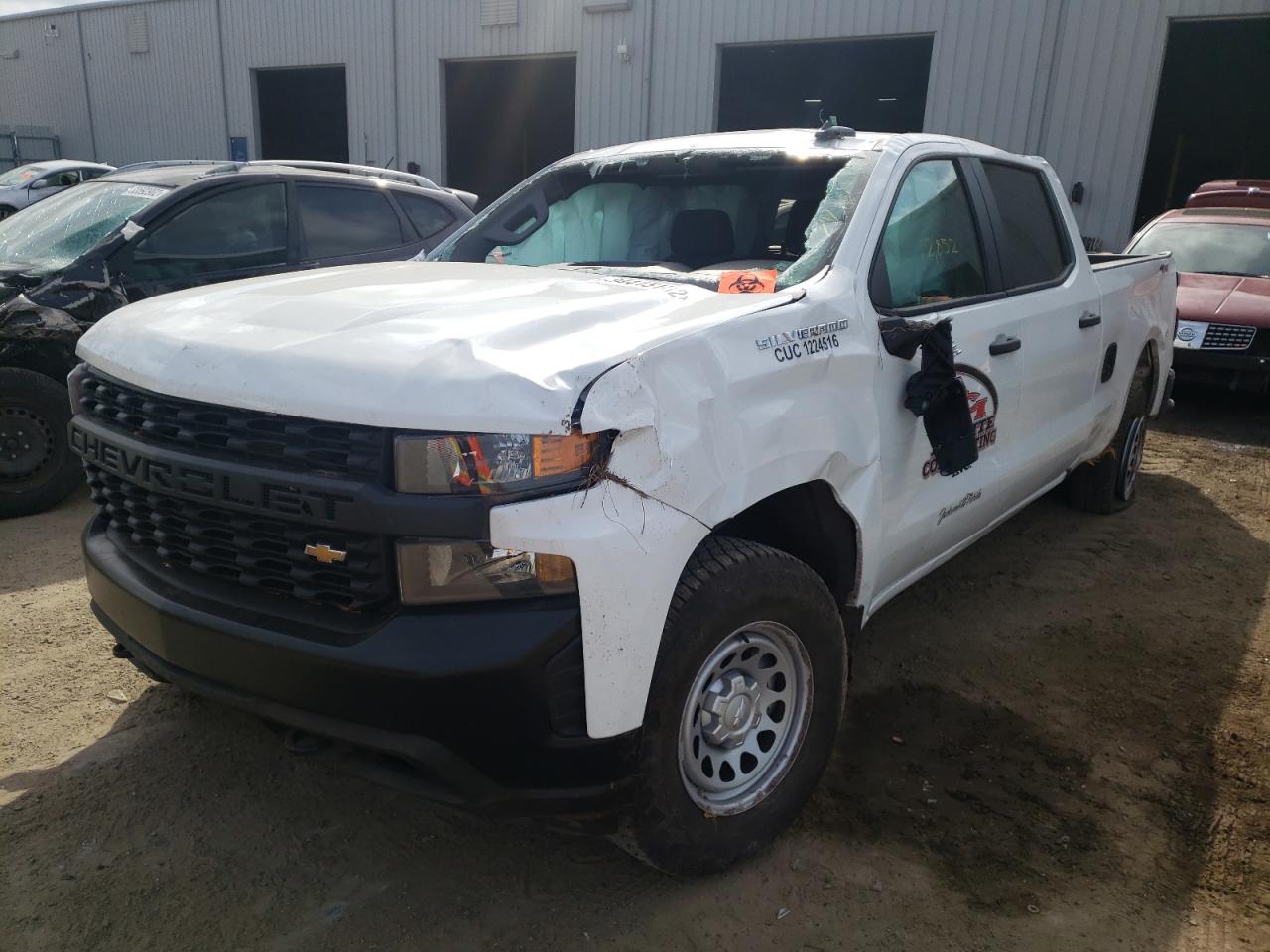 Photo 2 from auction – 2021 CHEVROLET SILVERADO with VIN 1GCUYAEF1MZ384689