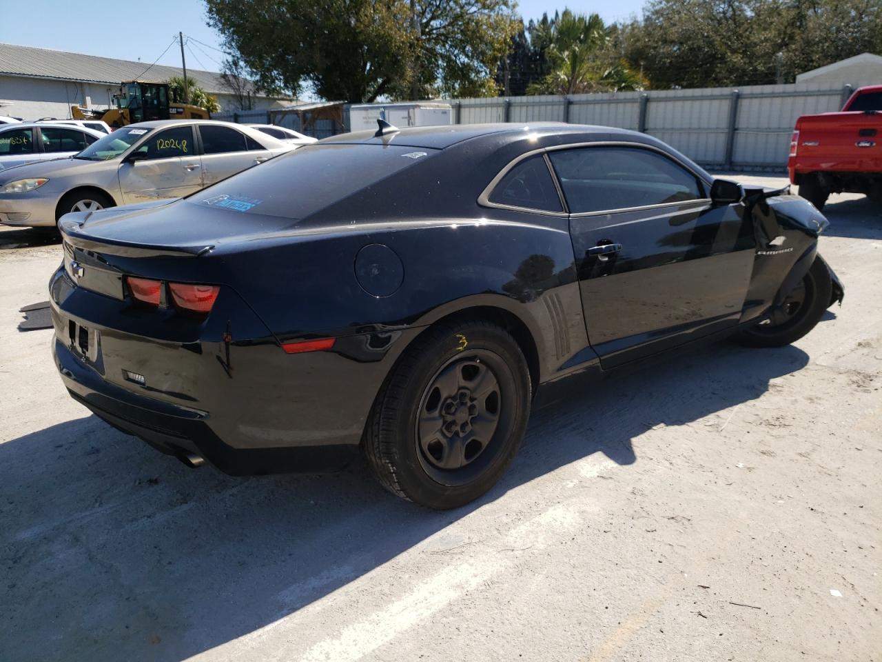 Photo 4 from auction – 2012 CHEVROLET CAMARO LS with VIN 2G1FA1E35C9159003
