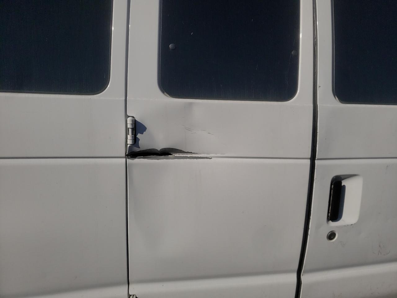 Photo 9 from auction – 2007 FORD ECONOLINE with VIN 1FBSS31L17DB42510