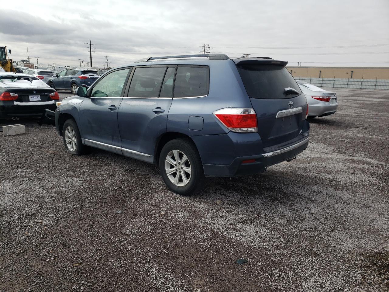 Photo 3 from auction – 2011 TOYOTA HIGHLANDER with VIN 5TDZA3EH2BS013434