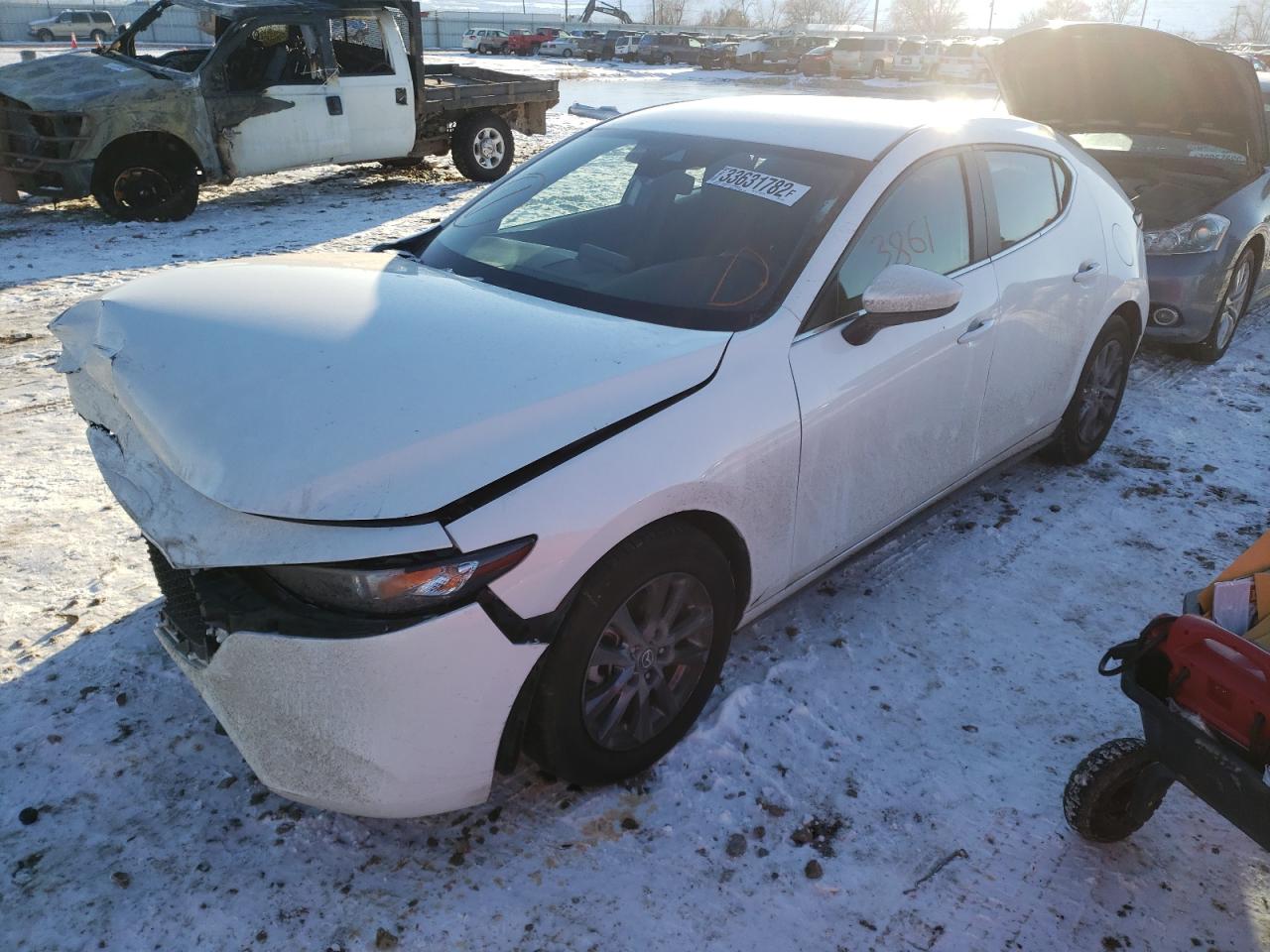 Photo 2 from auction – 2021 MAZDA 3 with VIN JM1BPAJL4M1320165