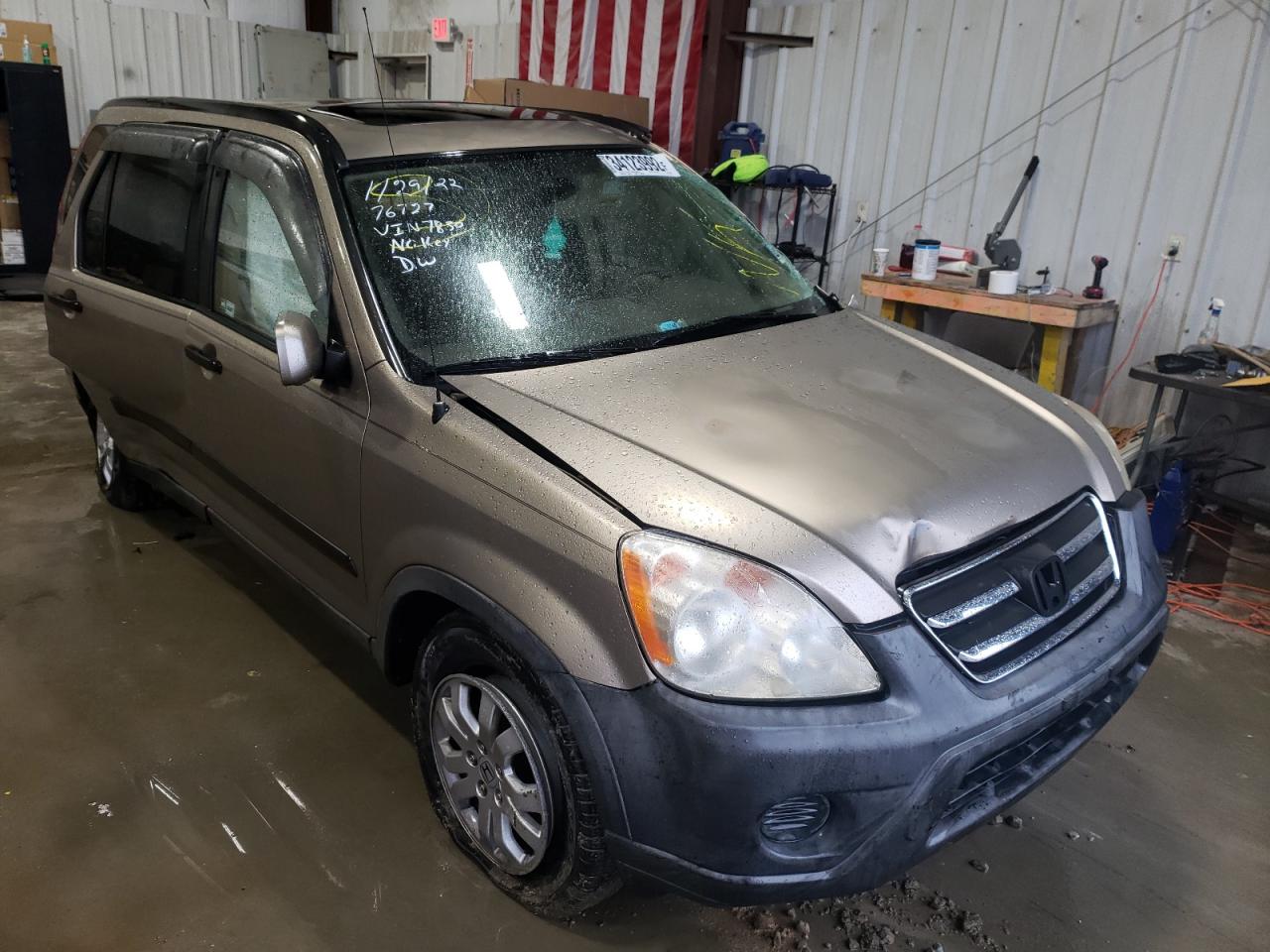 HONDA CR-V EX 2006 with VIN JHLRD688X6C017830 - Photo from auction