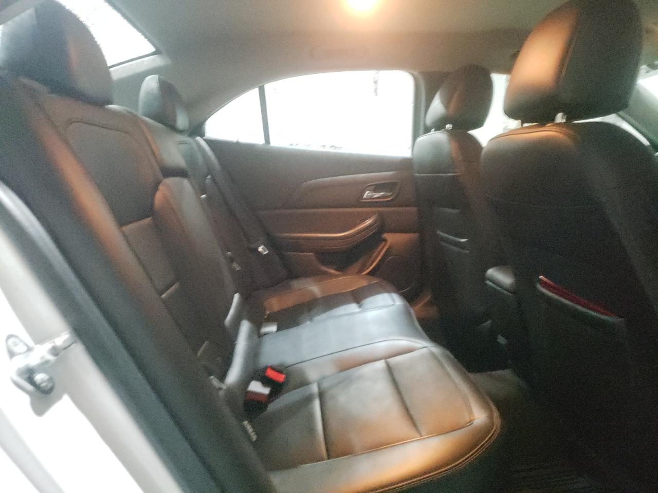 Photo 6 from auction – 2015 CHEVROLET MALIBU 2LT with VIN 1G11D5SL8FF352013